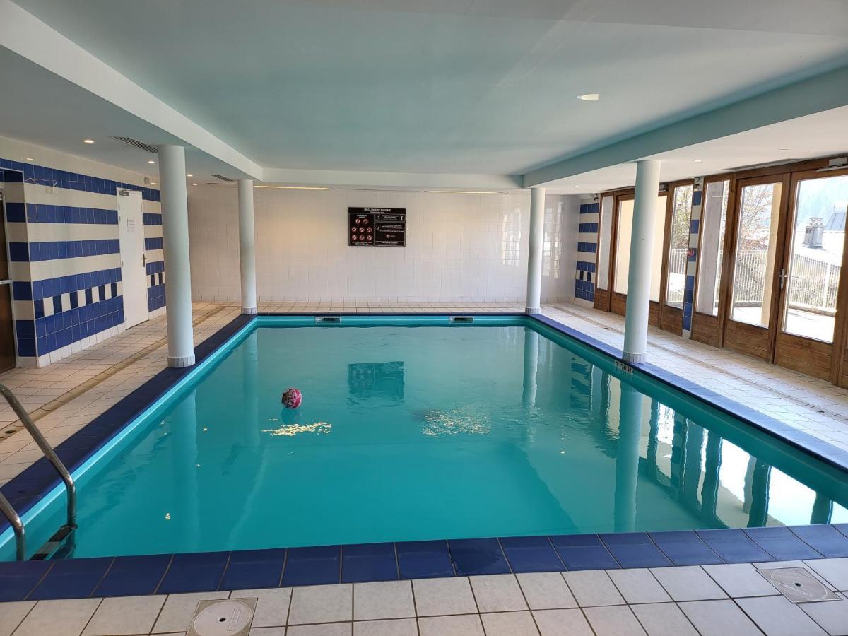 Appartement Dans Chalet Avec Piscine Couverte Saint-Gervais-les-Bains Luaran gambar